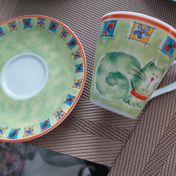 16 piece expresso cups and saucers - Picture 5 of 11